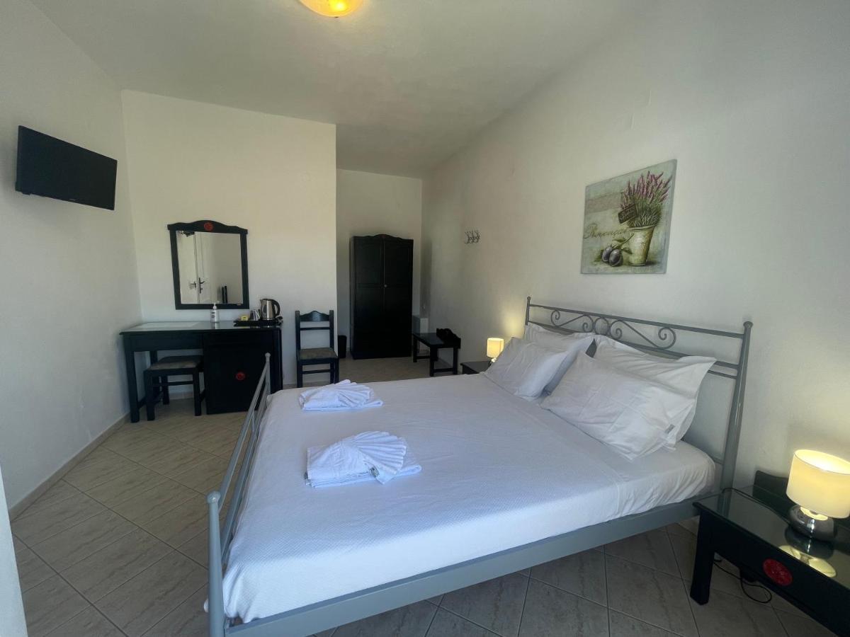 Venikouas Hotel Platis Gialos  Buitenkant foto