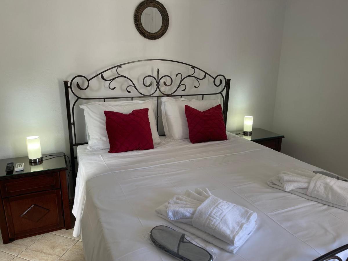 Venikouas Hotel Platis Gialos  Buitenkant foto