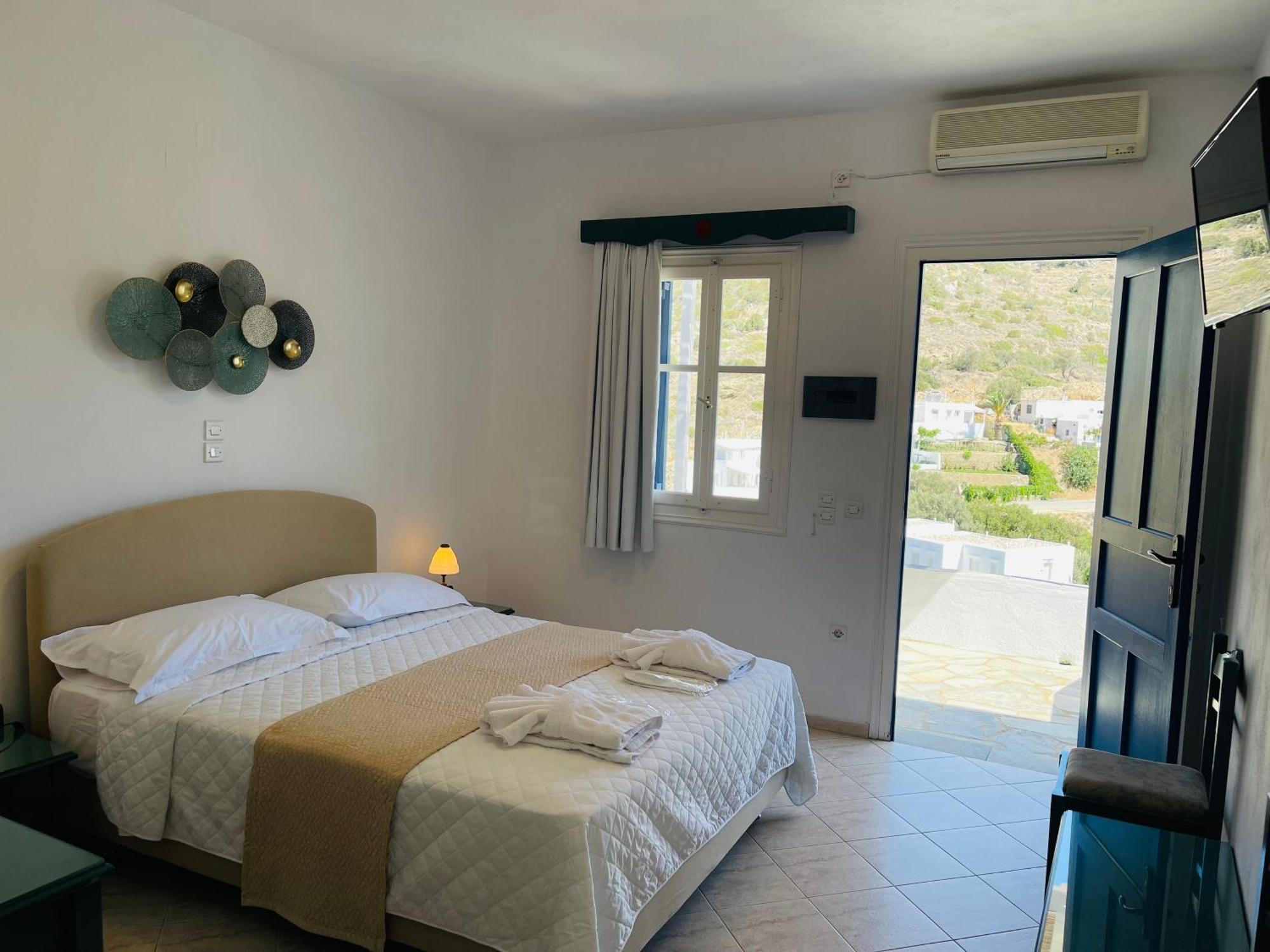 Venikouas Hotel Platis Gialos  Buitenkant foto